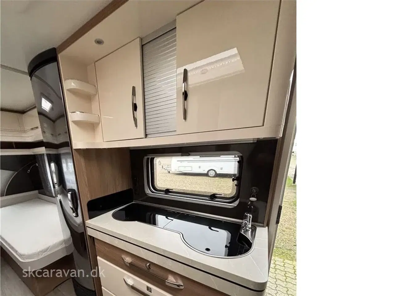 Billede 6 - 2022 - Hobby Excellent 495 UL Står som Ny, Fyldt med udstyr