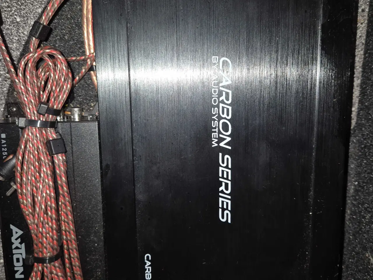 Billede 4 - forstærker og subwoofer sæt.