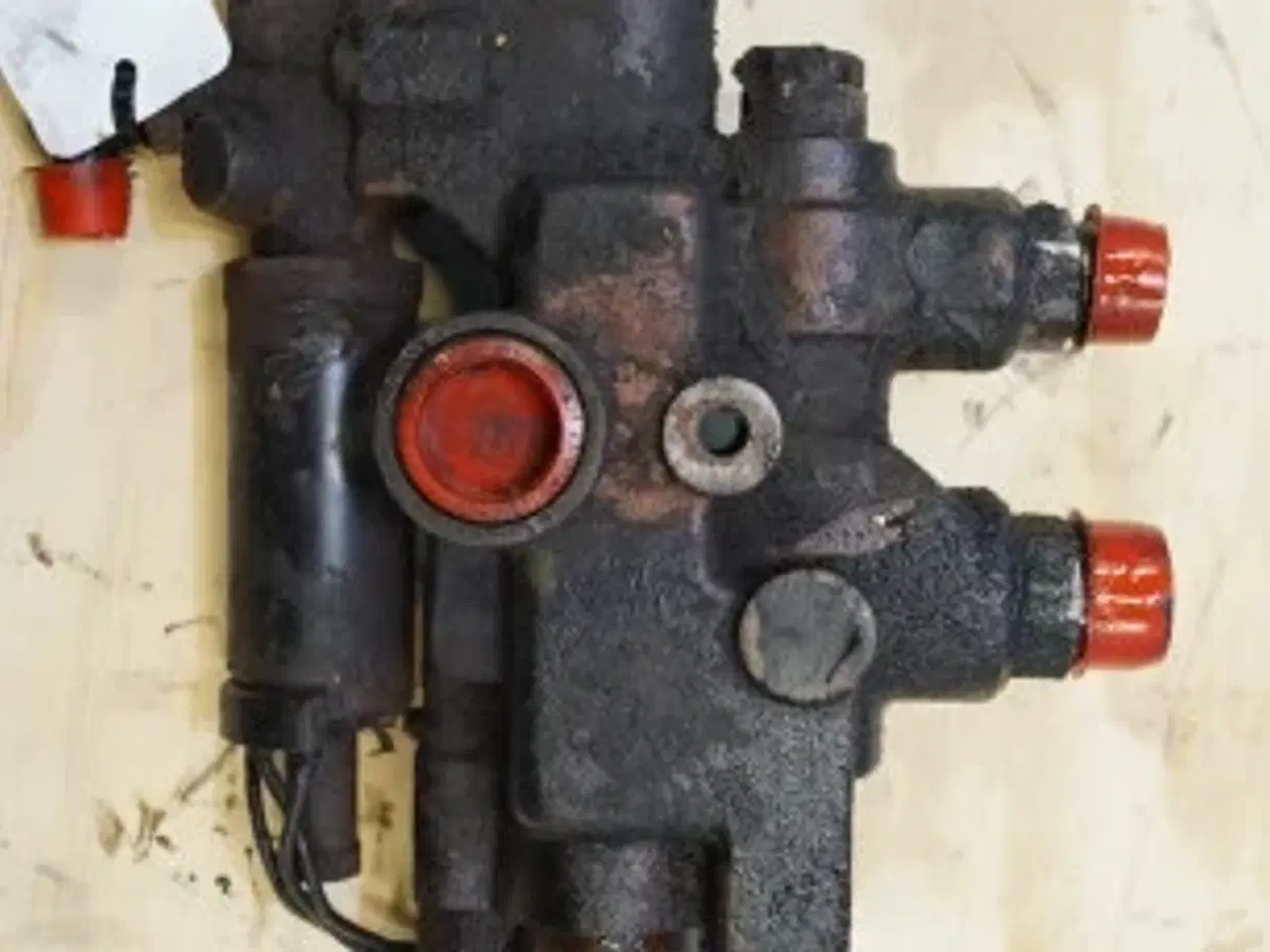 Billede 9 - Case 7130 Valve Sæt AED 92949C5