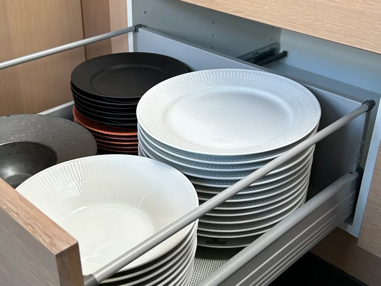 Billede 12 - Svanekøkken hvidolieret eg