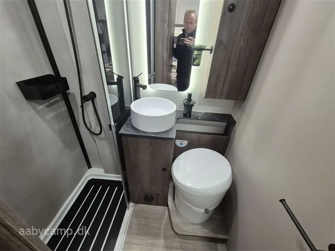 Billede 14 - 2026 - Benimar Tessoro 481 Under 6 mtr