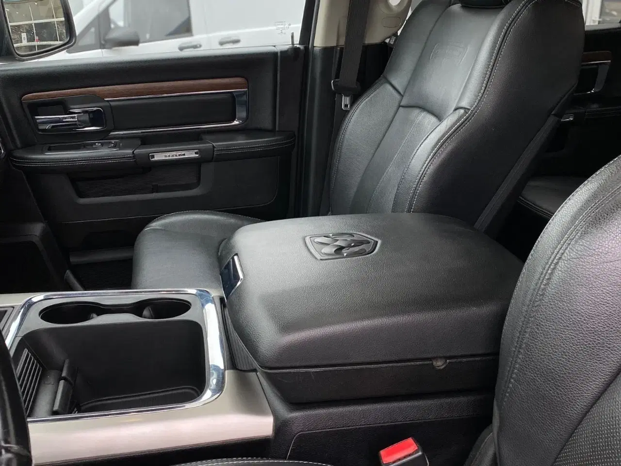 Billede 11 - Dodge RAM 1500 5,7 V8 Laramie Crew Cab aut. 4x4