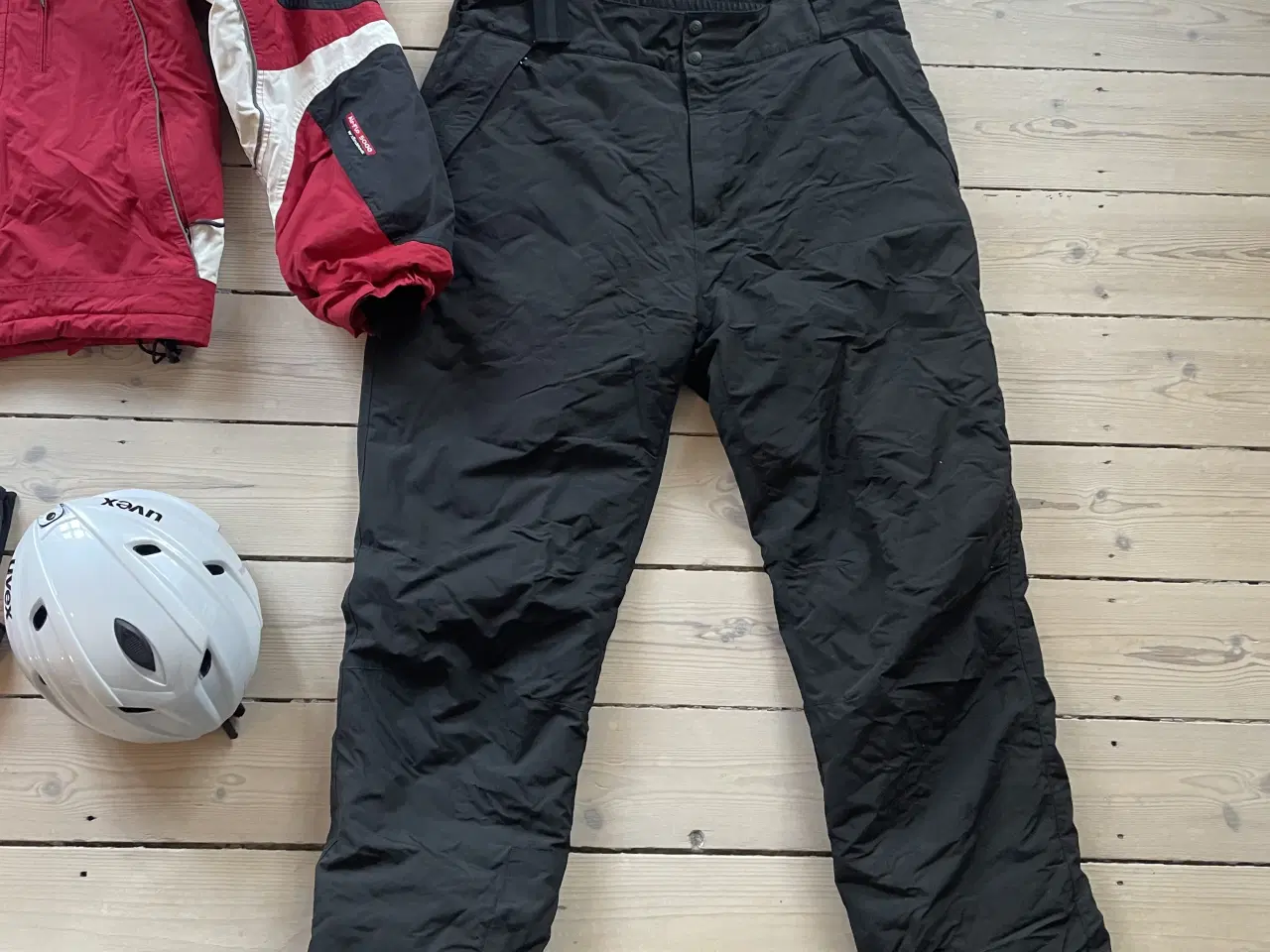 Billede 2 - Skitøj jakke bukser hjelm handsker briller