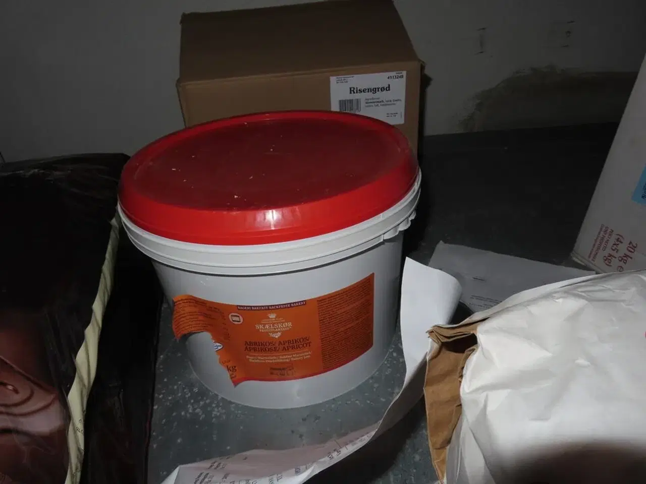 Billede 28 - Pallereol med indhold