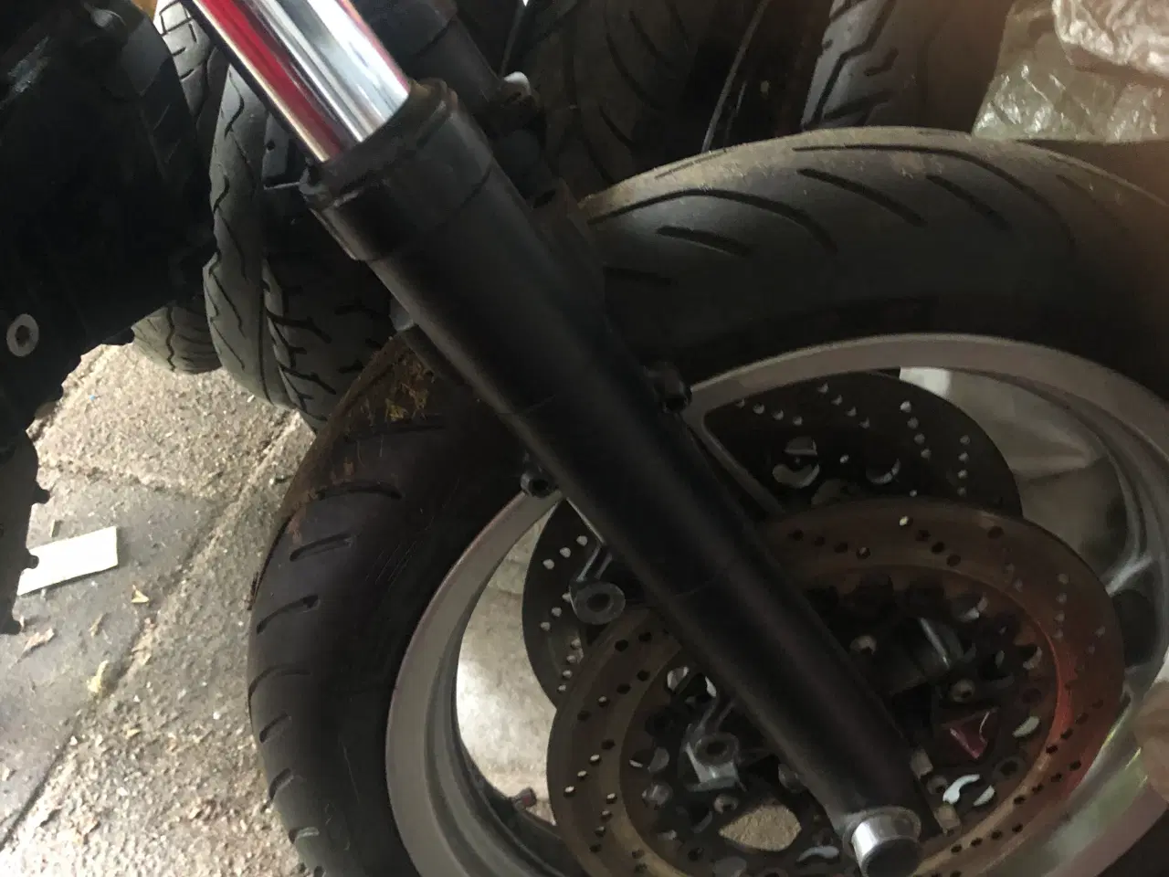 Billede 2 - Bmw k1100 forhjul