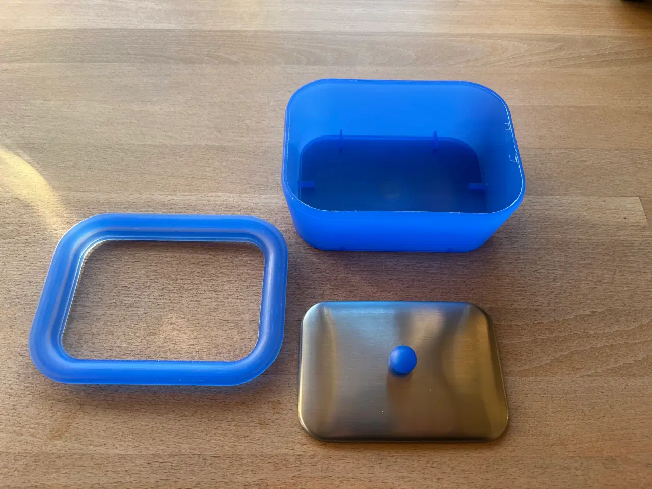 Billede 1 - Smørbøtte i plast og stål