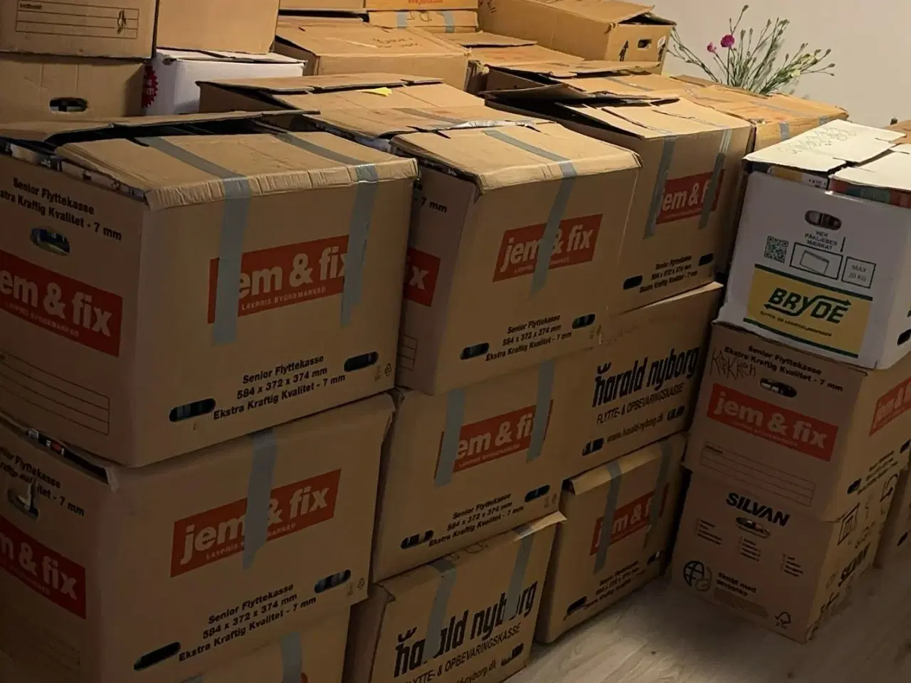 Billede 1 - Ca 11-12.000 DVD Film