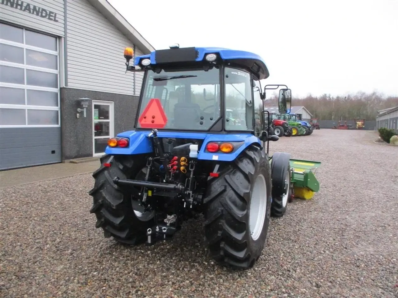 Billede 16 - Solis 60 Med frontlift, frontPTO og Thyregod kost