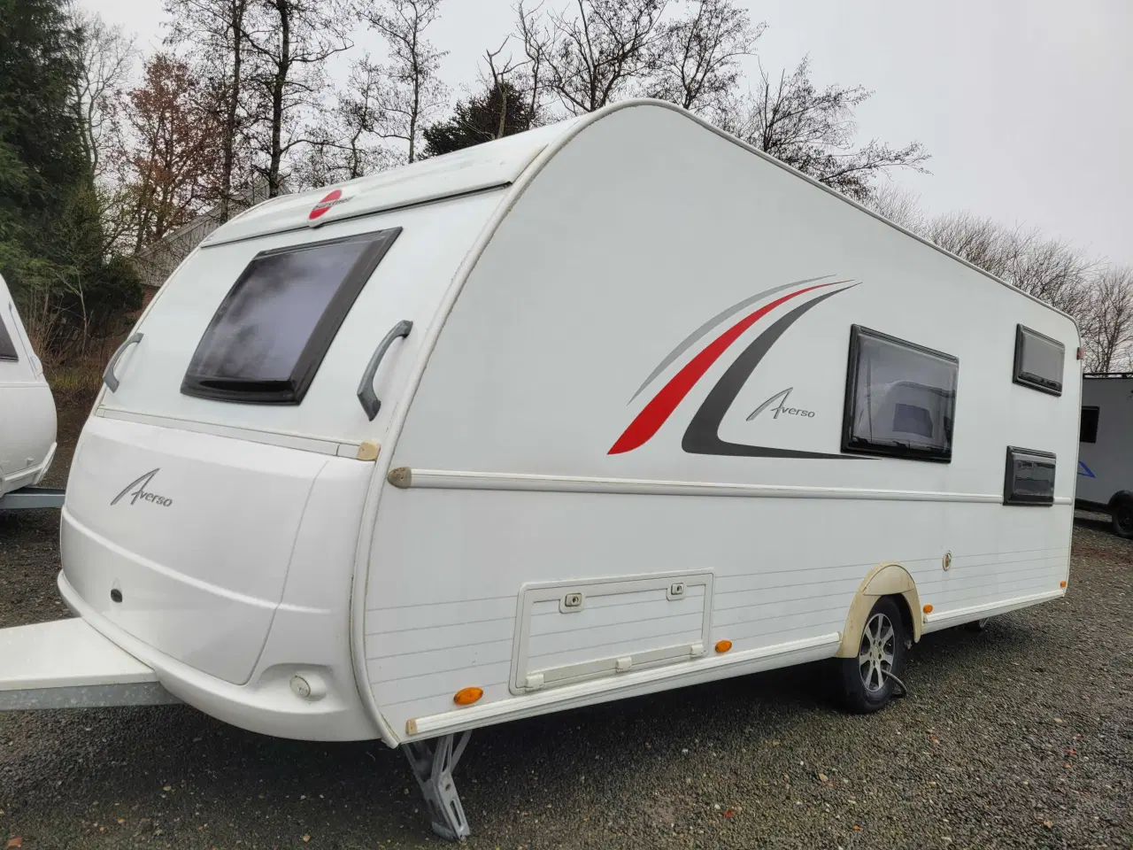 Billede 9 - 2013 Burstner 560 køjevogn..plads og godt design