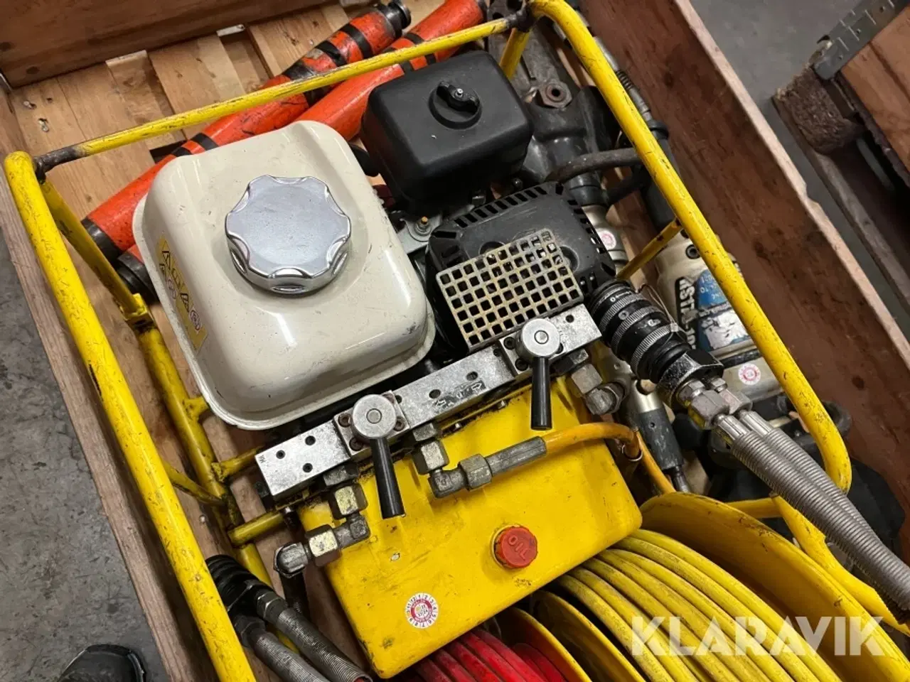 Billede 7 - Frigørelses værktøj + pumpestation