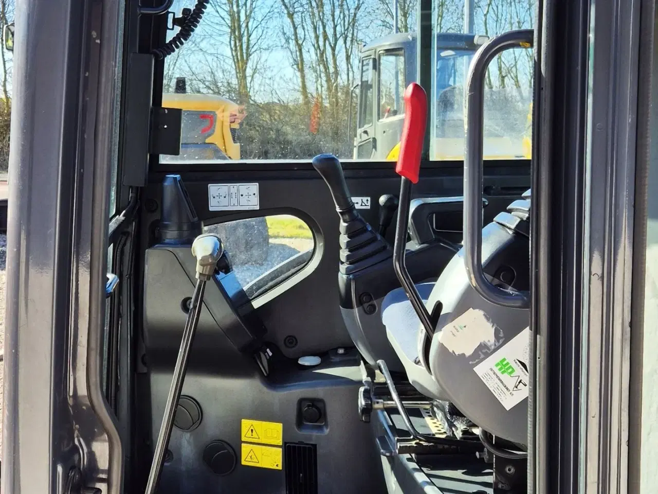 Billede 14 - Hitachi ZX22U-2 CLR / Powertilt / 2500 kg maskine / 4 skovle + rive