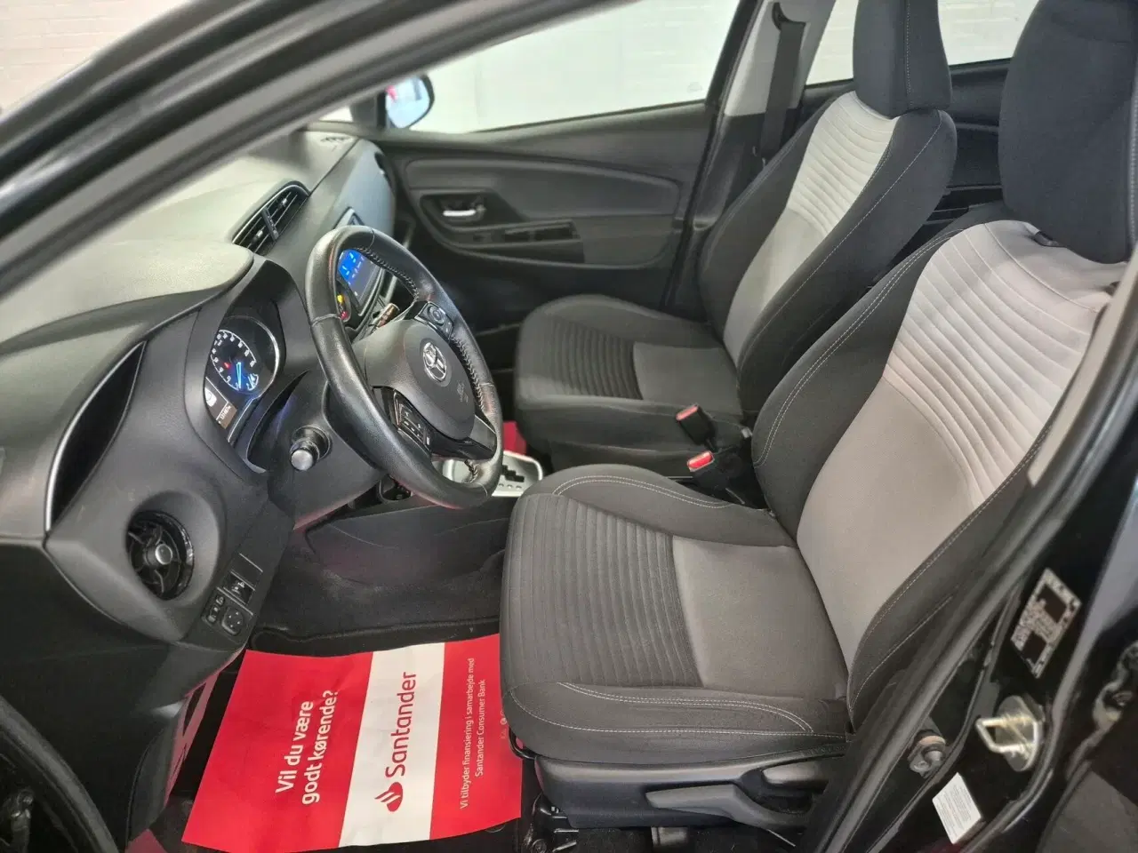 Billede 8 - Toyota Yaris 1,5 Hybrid H2 Limited E-CVT 100HK 5d Trinl. Gear