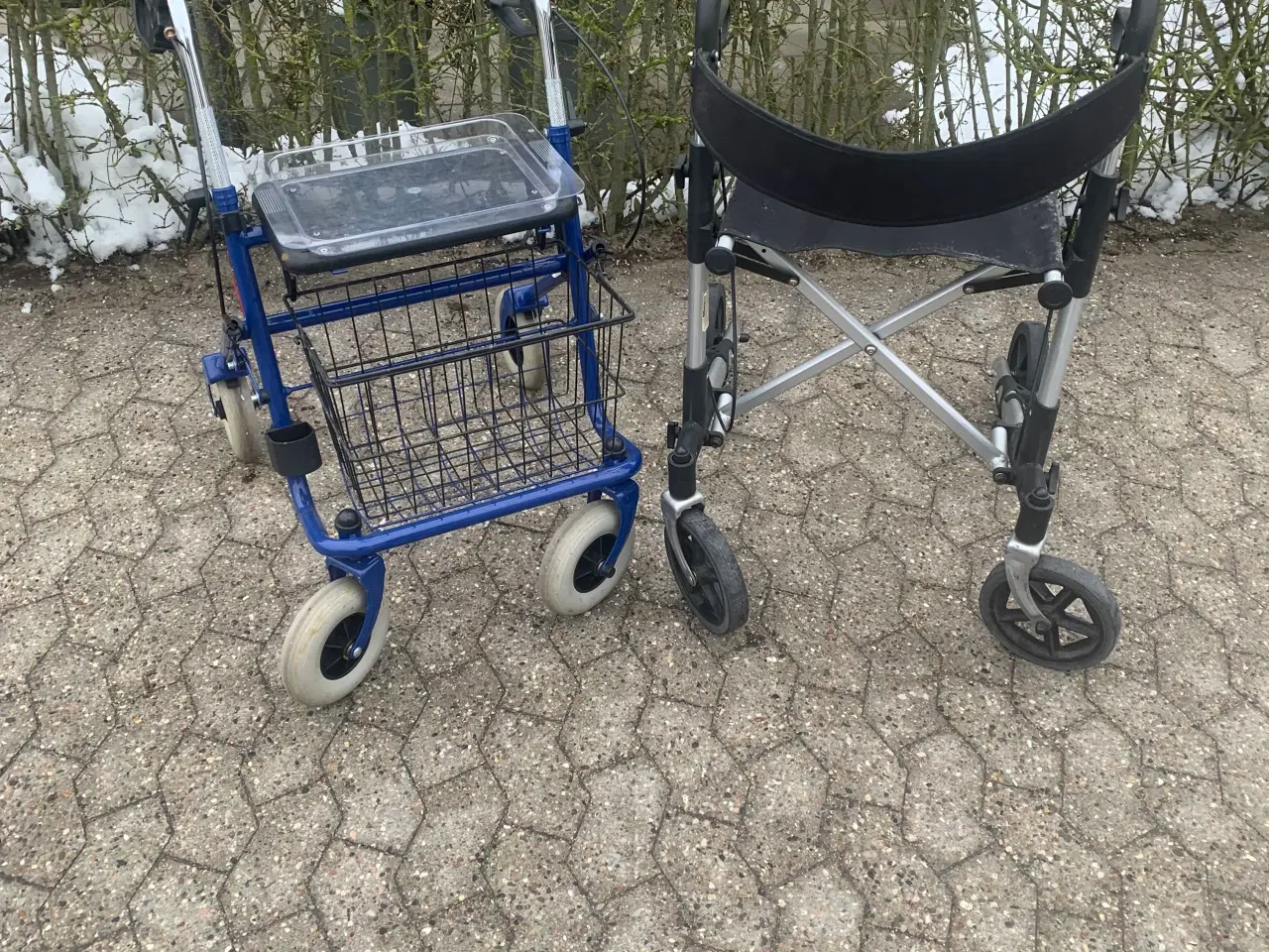 Billede 1 - Rollator begge er sammenklappelig 2 stk