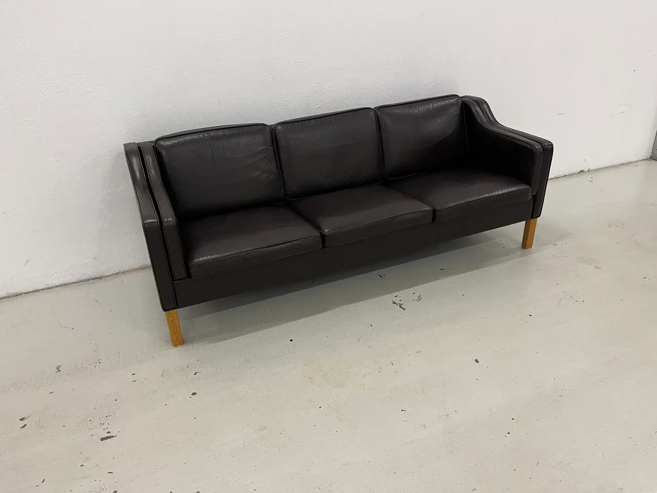Billede 2 - Mogens Hansen MH195 3 Pers.Sofa i Dark Brown læder