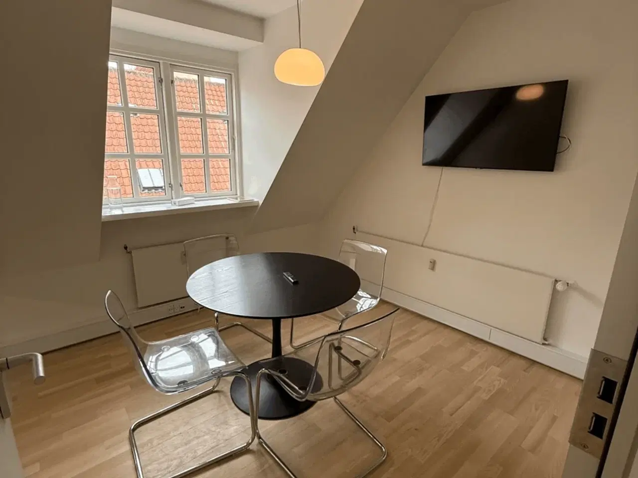 Billede 3 - Kontorplads Magstræde