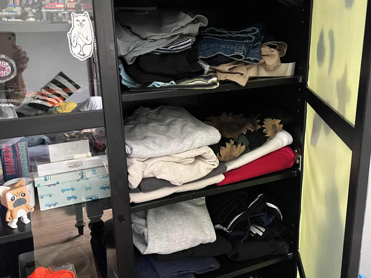 Billede 2 - Vitrineskab fra Ikea