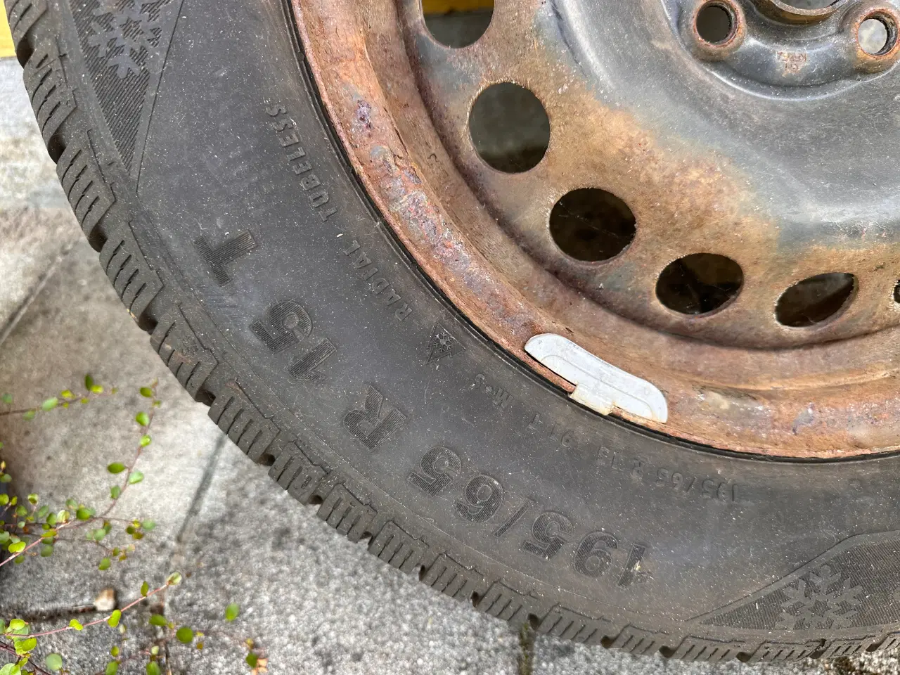 Billede 3 - Vinterdæk næsten ikke brugt 