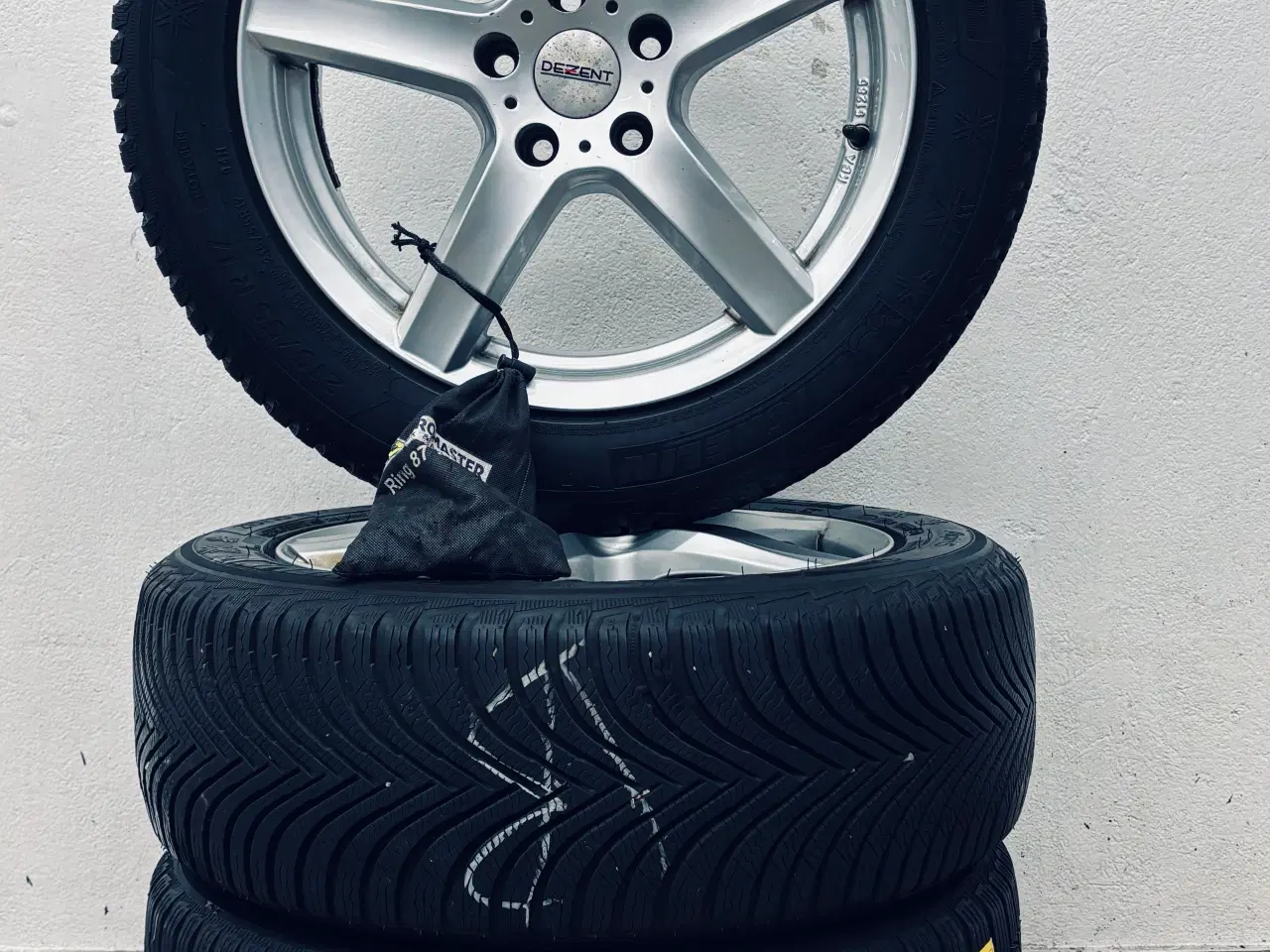 Billede 5 - Sælger alufælge med Michelin vinterdæk – 225/50 R1