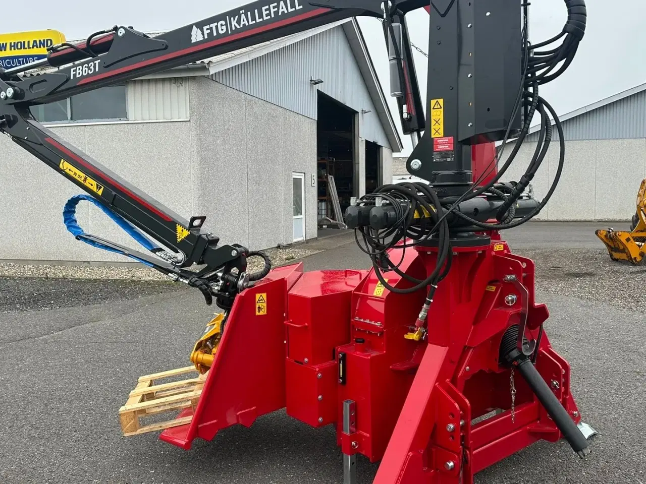 Billede 8 - TP 270 PTO K med FTG 6,3m kran med fjernbetjent joystick.