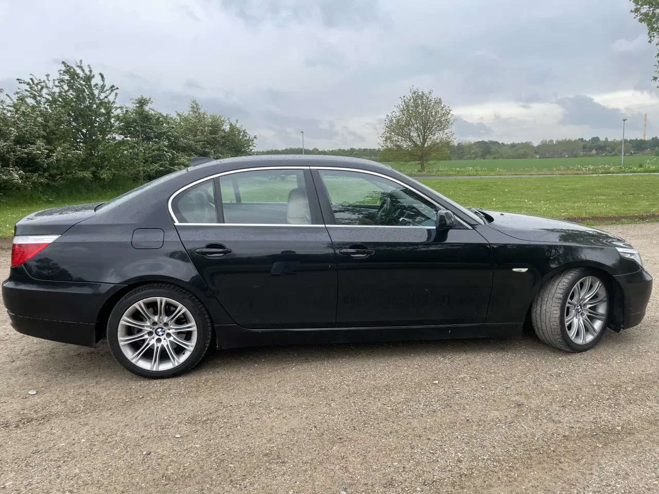 Billede 2 - Nysynet BMW 523i LCI – 6-cylindret – Automatgear