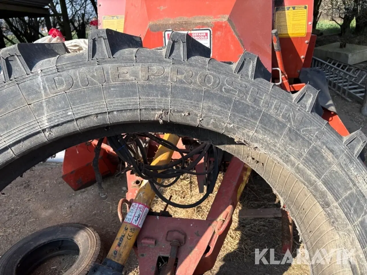 Billede 3 - Sprøjtedæk Dneproshina Narrow 11.2 R44 1 styk.