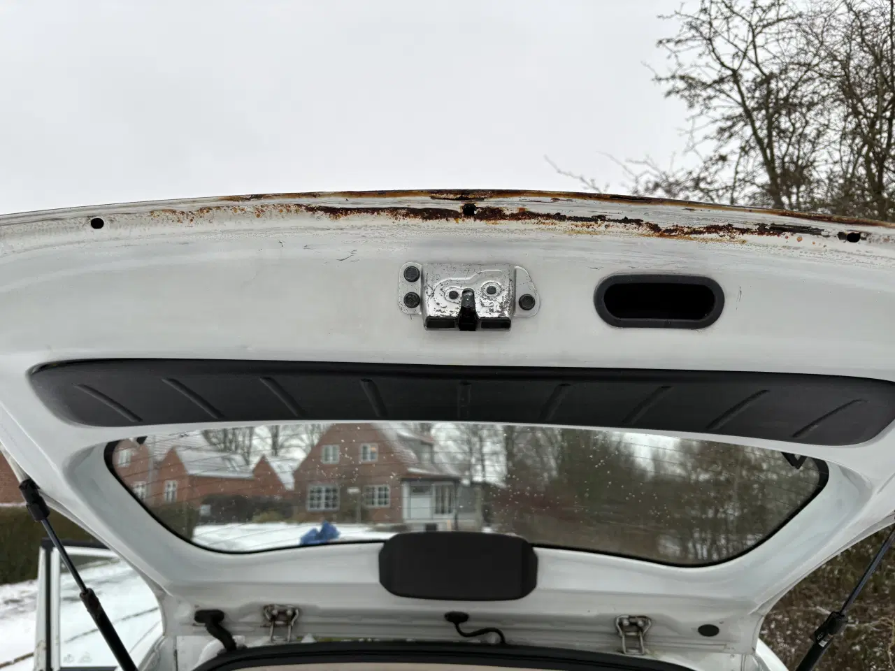 Billede 9 - Hyundai I10 1,2 fra 2012. Kørt 261.000km. Helårsdæ