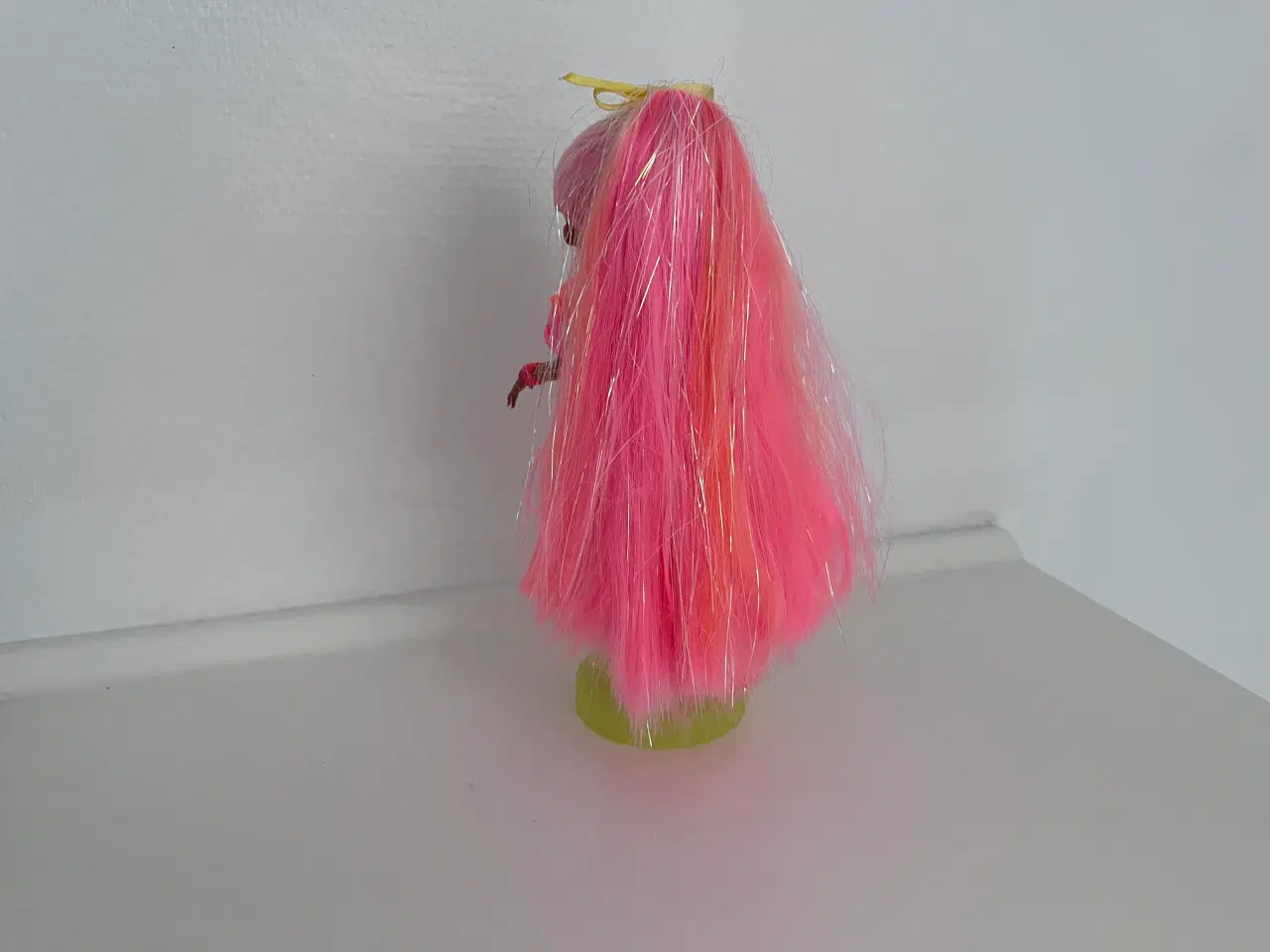 Billede 3 - L.O.L. Surprice Dukke inkl.tøj, sko, solbrillerog