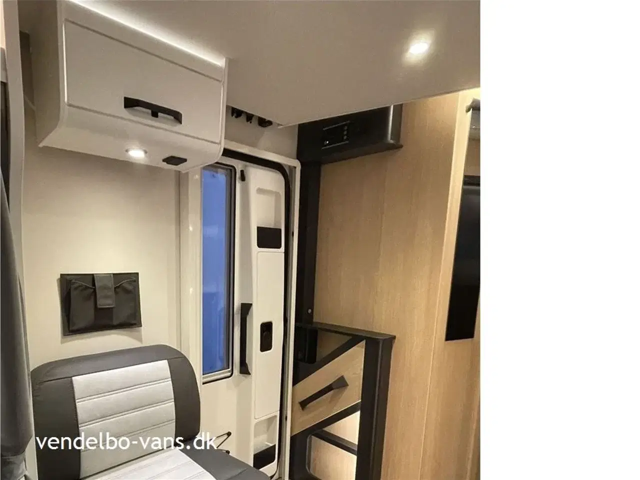 Billede 7 - 2026 - SunLight T 66 Aut. Enkeltsenge med en længde på kun 6,99 m- sænkeseng - 5. selepladser