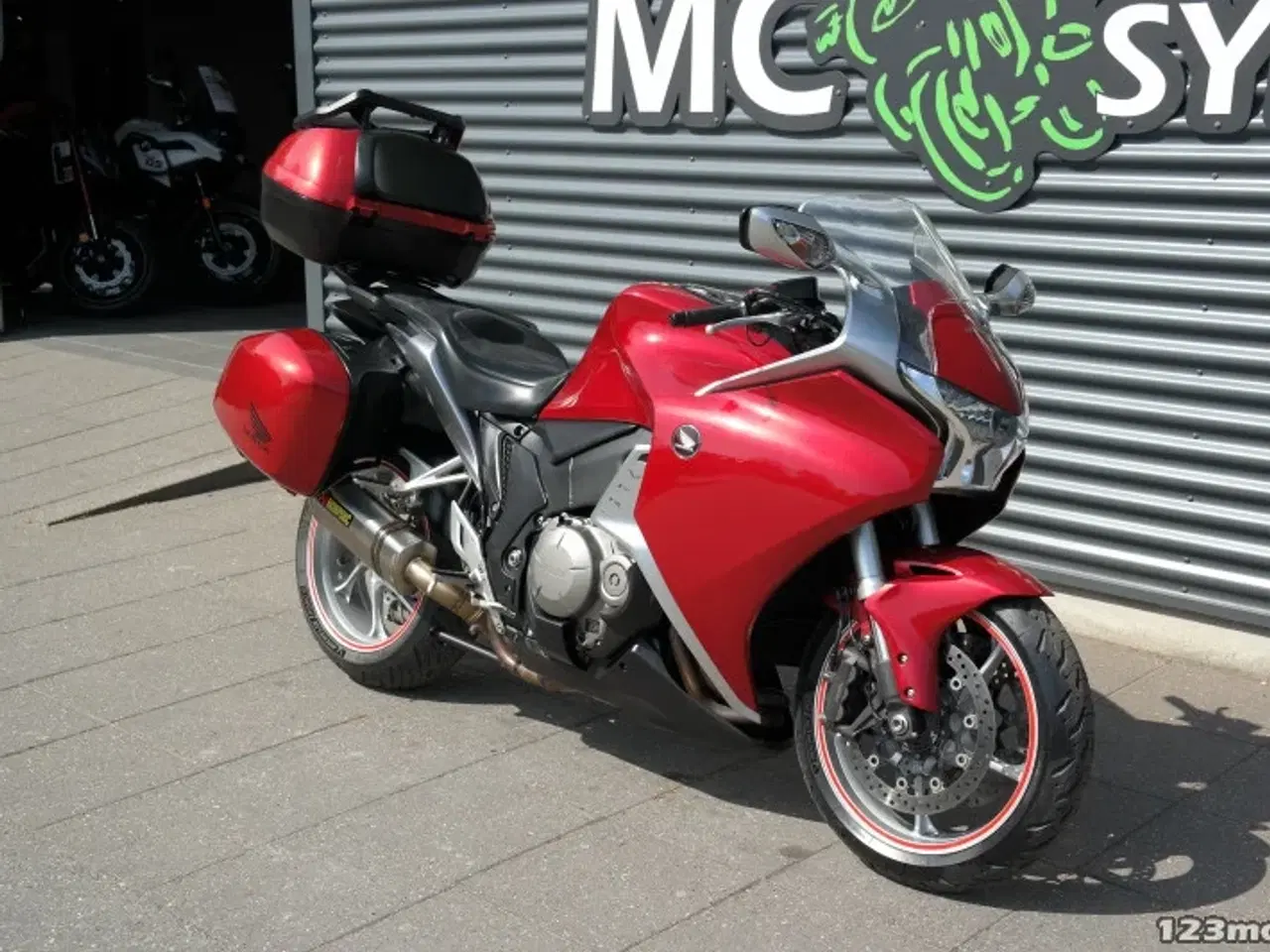 Billede 2 - Honda VFR 1200 F MC-SYD       BYTTER GERNE