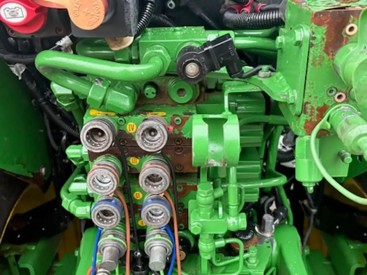 Billede 16 - John Deere 5105GF FRONTLIFT. HJUL MED GRÆSDÆK MEDFØLGER