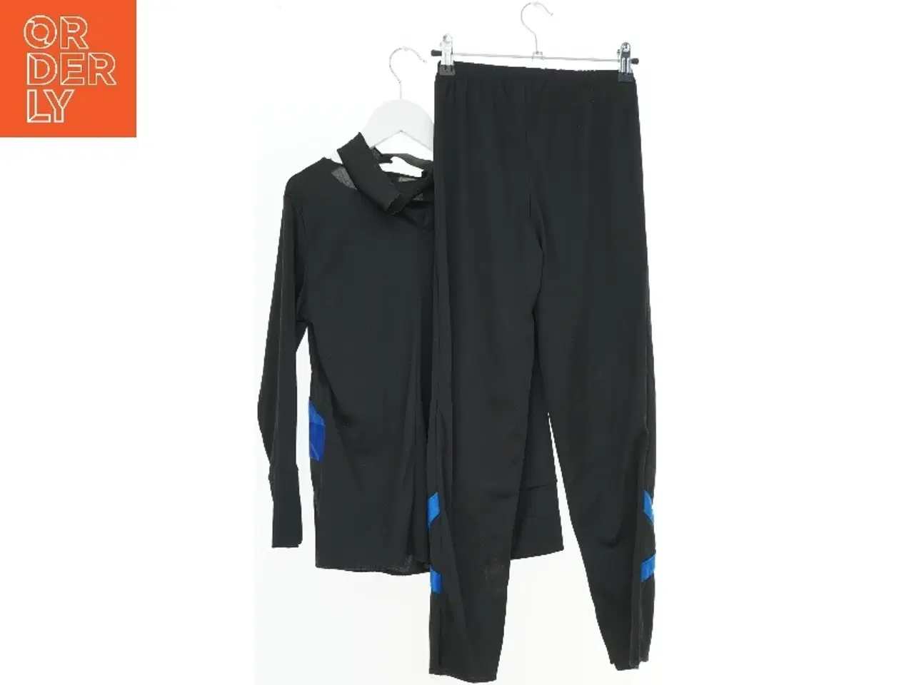 Billede 2 - Ninjakostume med dragemotiv fra Smiffys (str. 134)