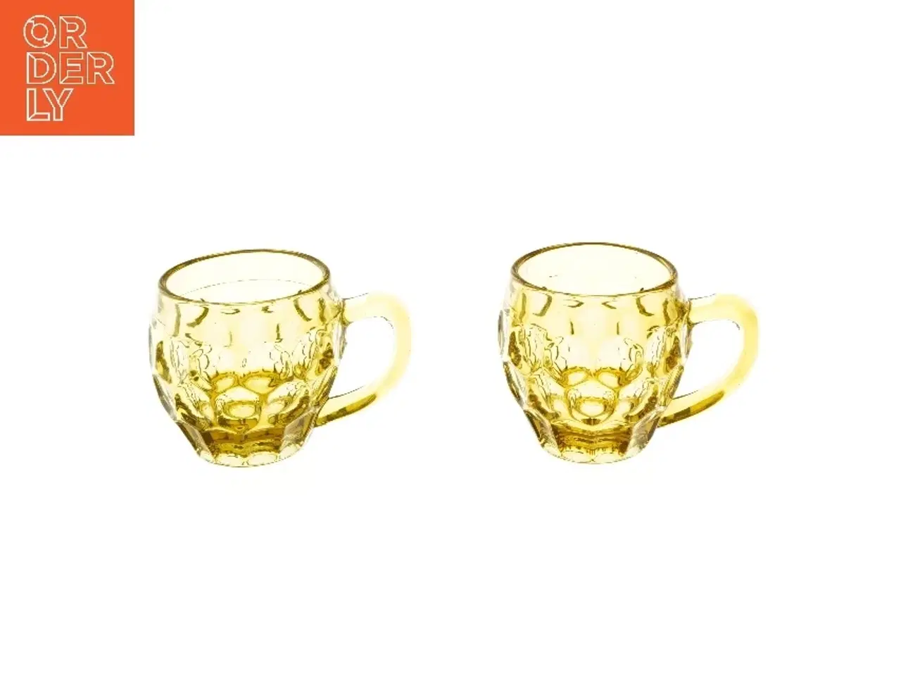 Billede 1 - Retro ølkrus i gult glas (str. 2 stk Ø 8,5 cm højde 9 cm)