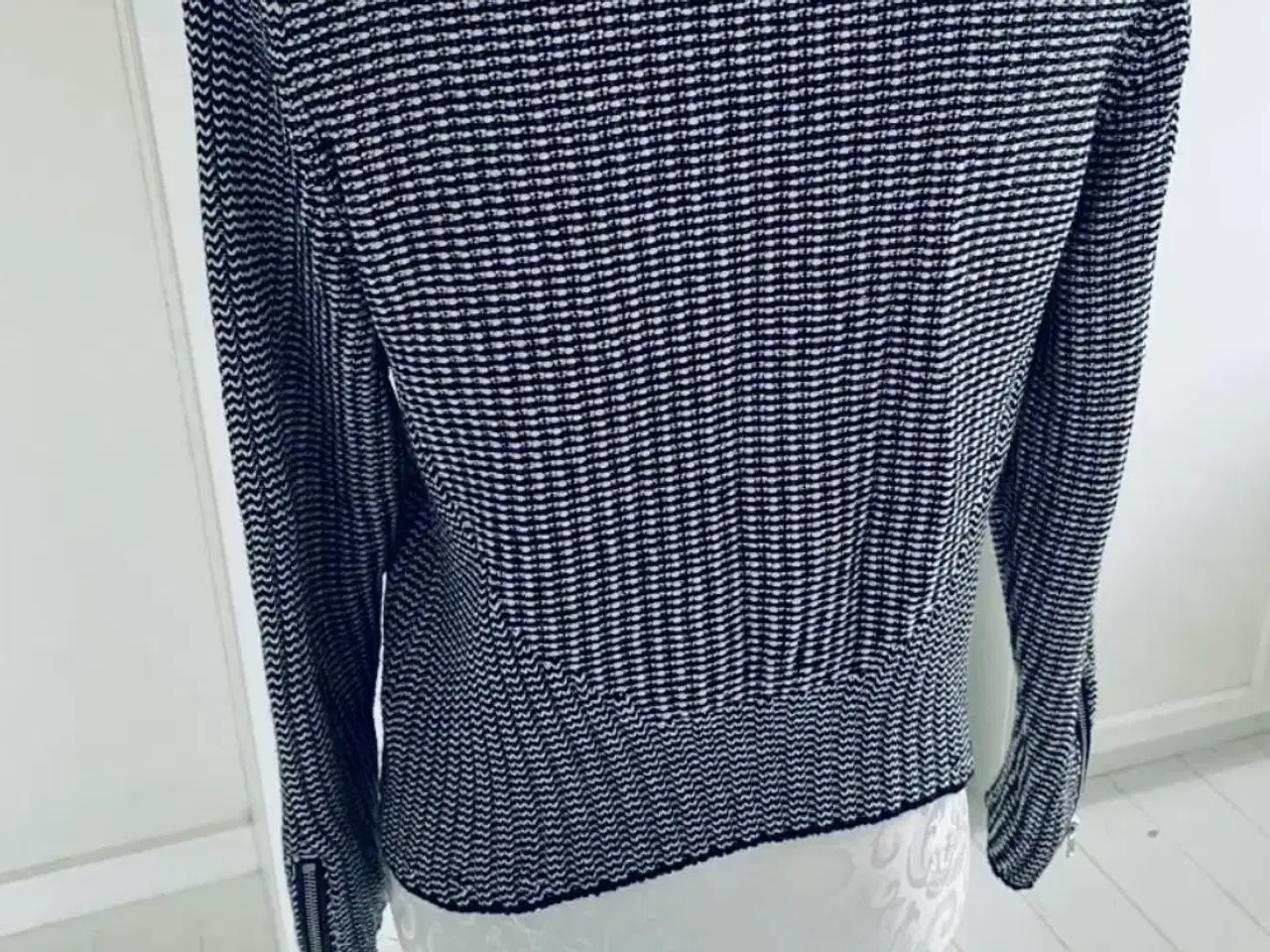 Billede 4 - Cardigan i god stand flot 