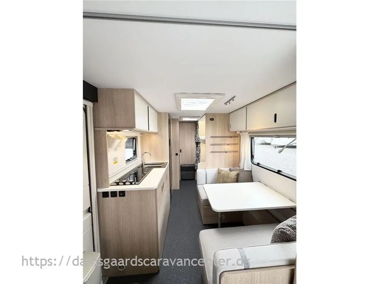 Billede 7 - 2024 - Adria Aviva 522 PT   Dobbeltseng-Køjer-telt-mover