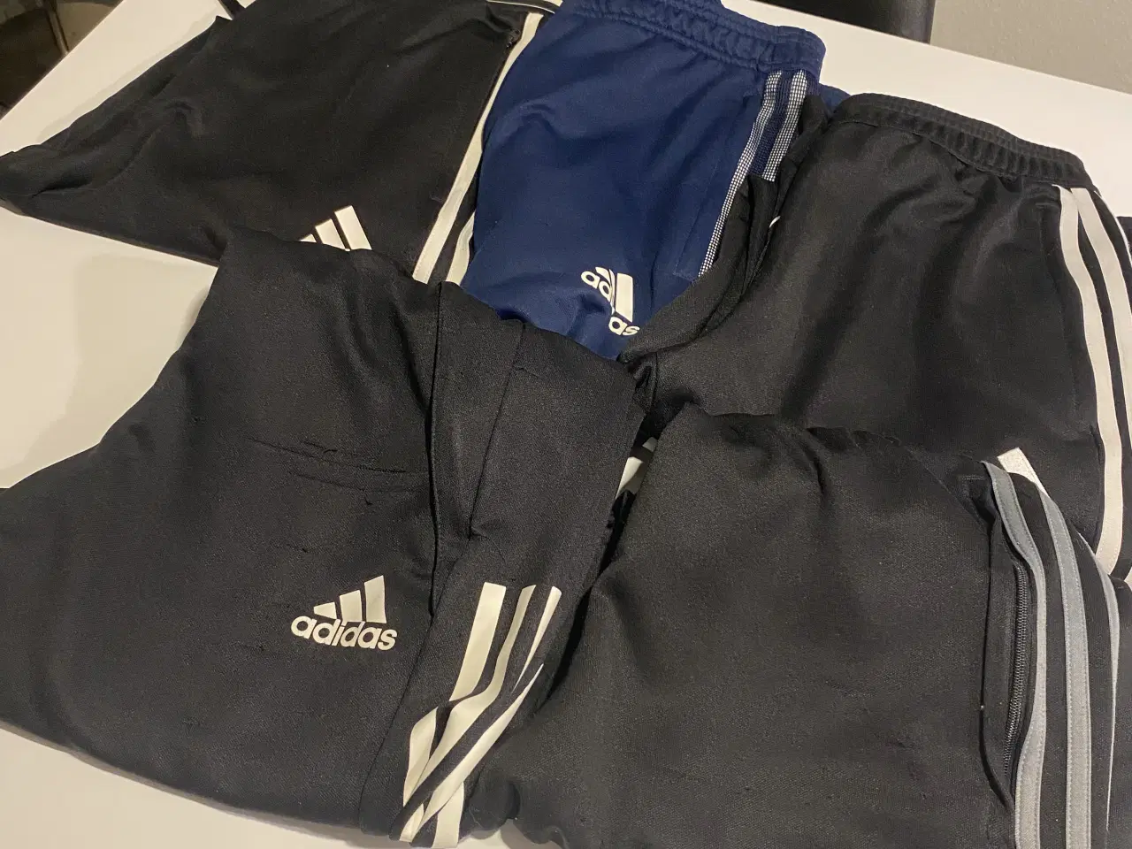 Billede 1 - Adidas bukser 