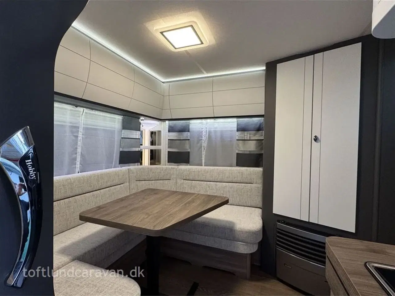 Billede 14 - 2026 - Hobby Excellent Edition 495 UL   Mest populære vogn med enkeltsenge. NY 2026 MODEL, KOMMER SNART PÅ LAGER = ring og hør nærmere