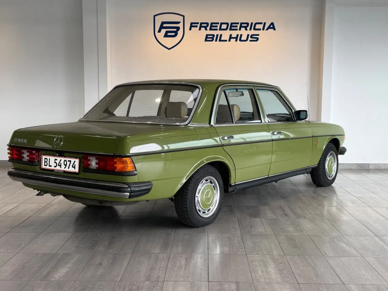 Billede 3 - Mercedes 240 2,4 D