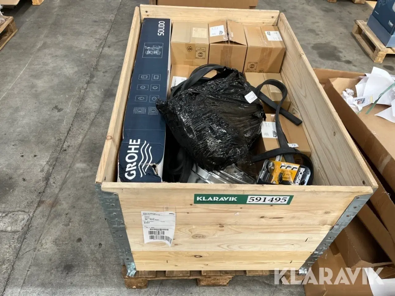 Billede 3 - Blandet lot - ventilkit, cisterne og øvrigt