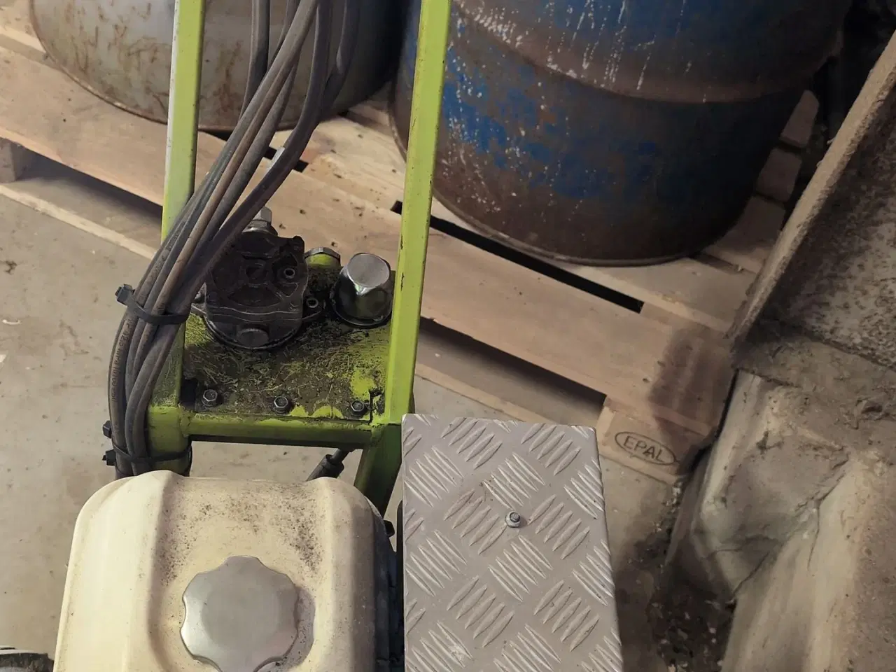 Billede 2 - - - - Juletræsklipper