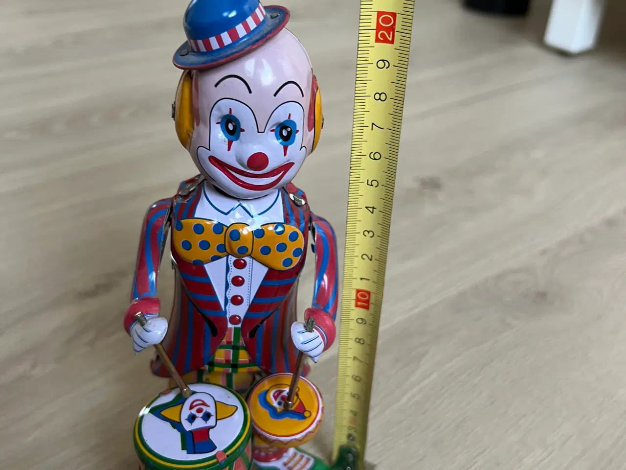 Billede 5 - Klovn med trommer i blik