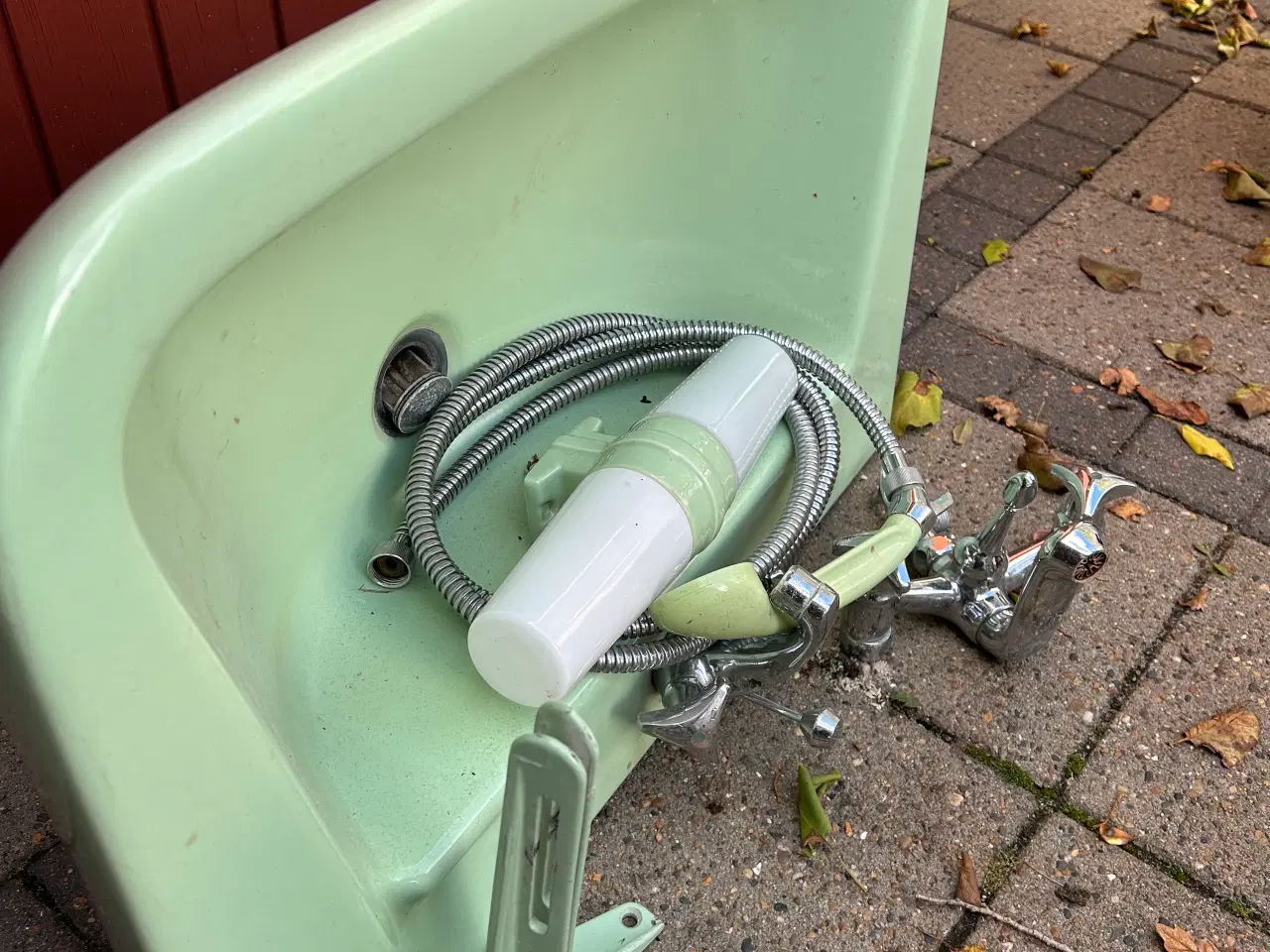 Billede 2 - Retro håndvask, armatur og lampe