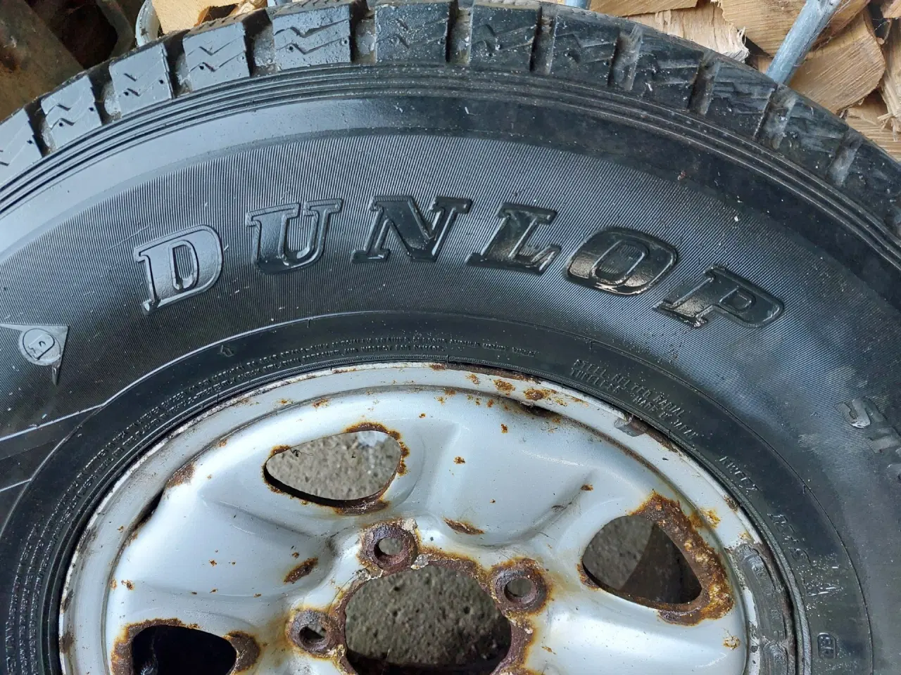 Billede 4 - vinter dæk 265/70x16 4x4