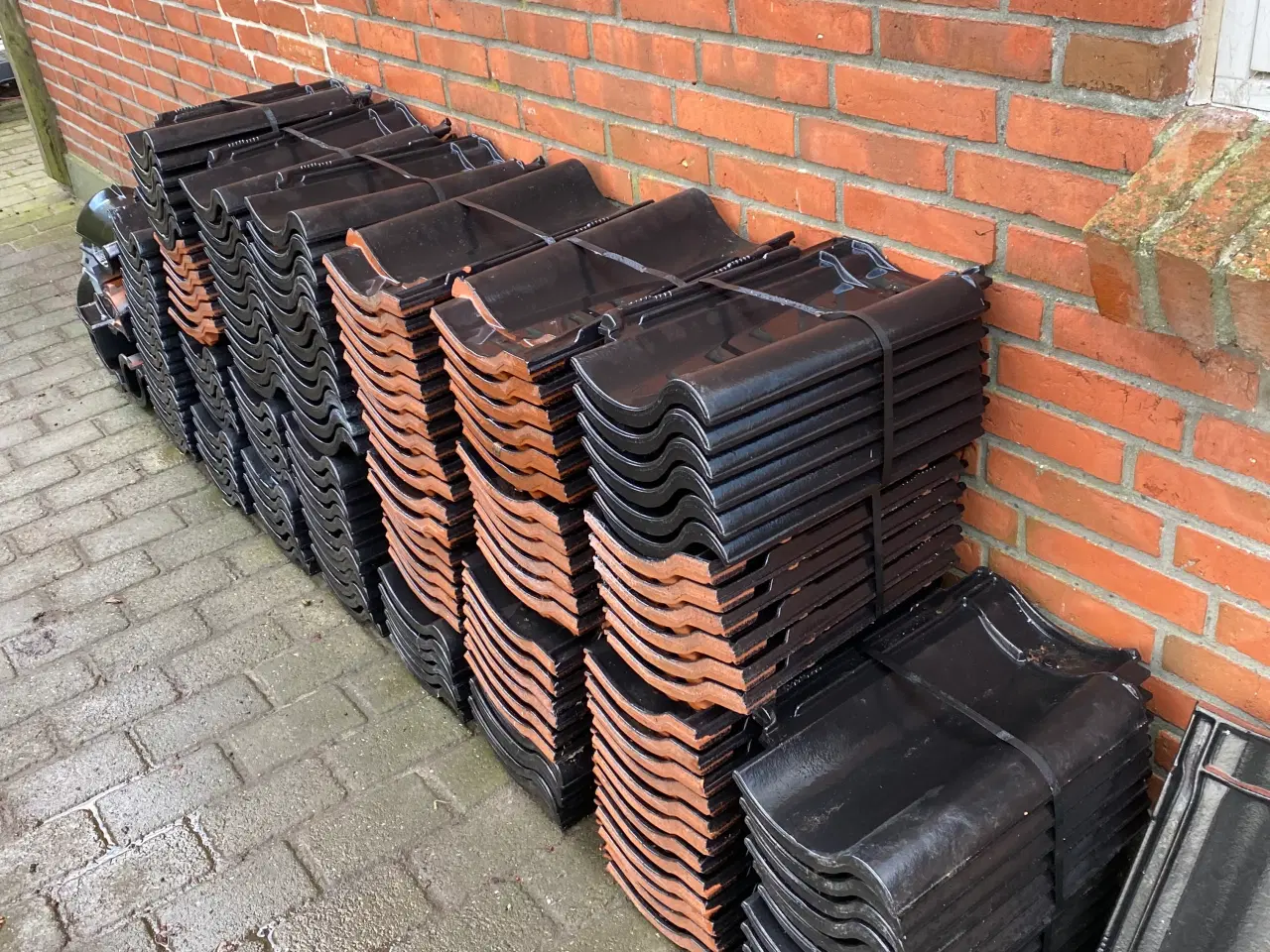 Billede 4 - Sort ædelengoberede tagsten