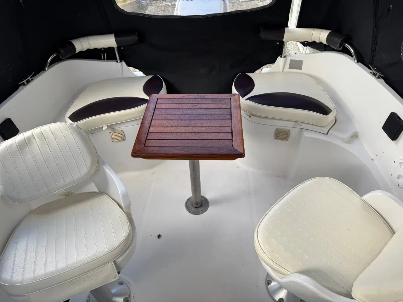 Billede 5 - 510 Cruiser med F75 Mariner 4 takt 1,6L og 1300 kg Brenderup bådtrailer