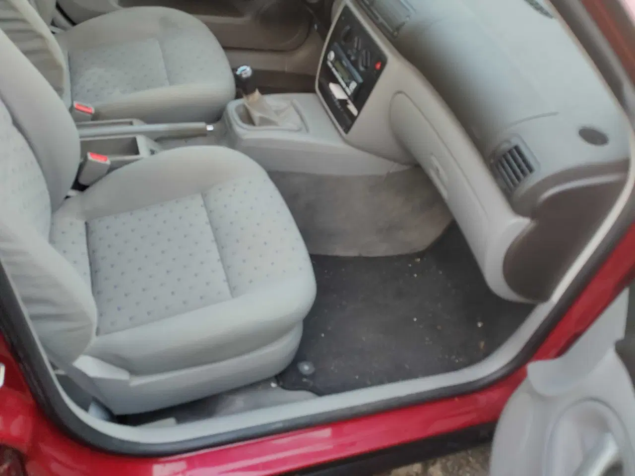 Billede 8 - Den tidligere ejer havde den i 20år