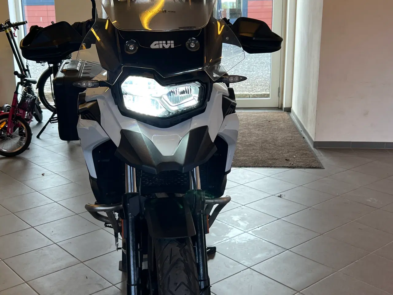 Billede 1 - BMW f 750 gs