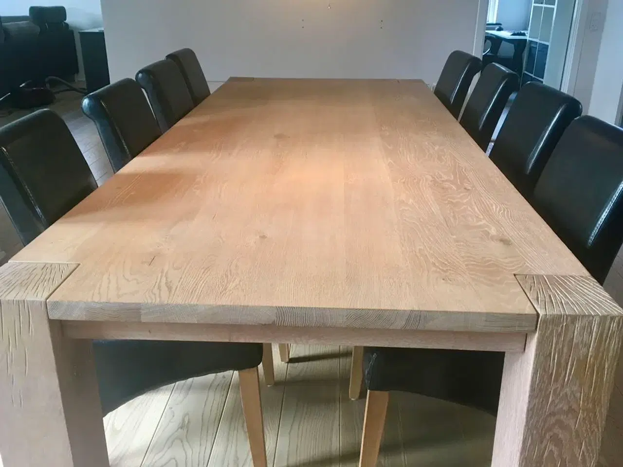 Billede 1 - Spisebord