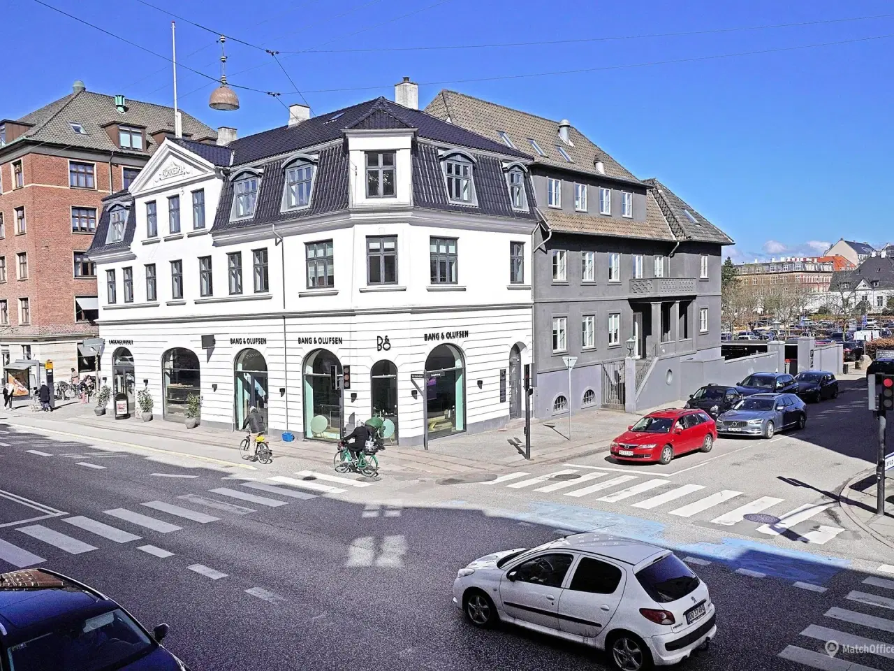 Billede 2 - Kontor i Hellerups smørhul med store glaspartier og kig til Øresund