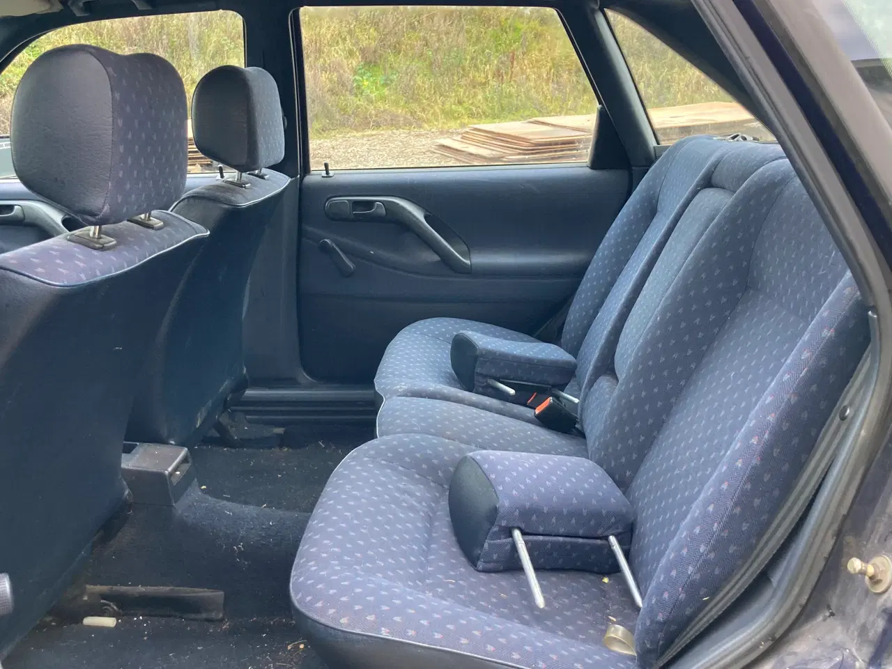 Billede 14 - 2 biler samlet 