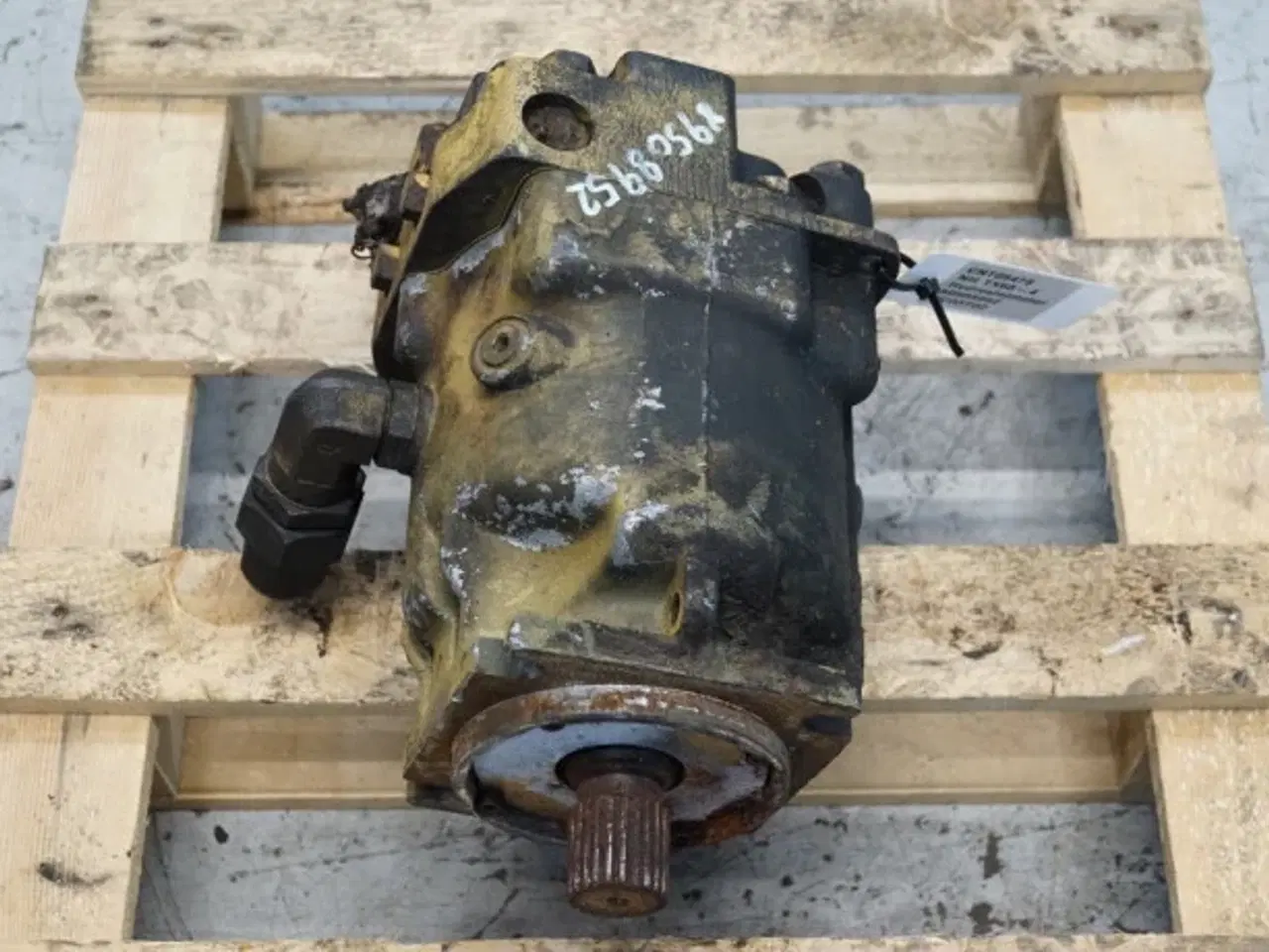 Billede 7 - New Holland TX68 Hydrostatmotor 89508952